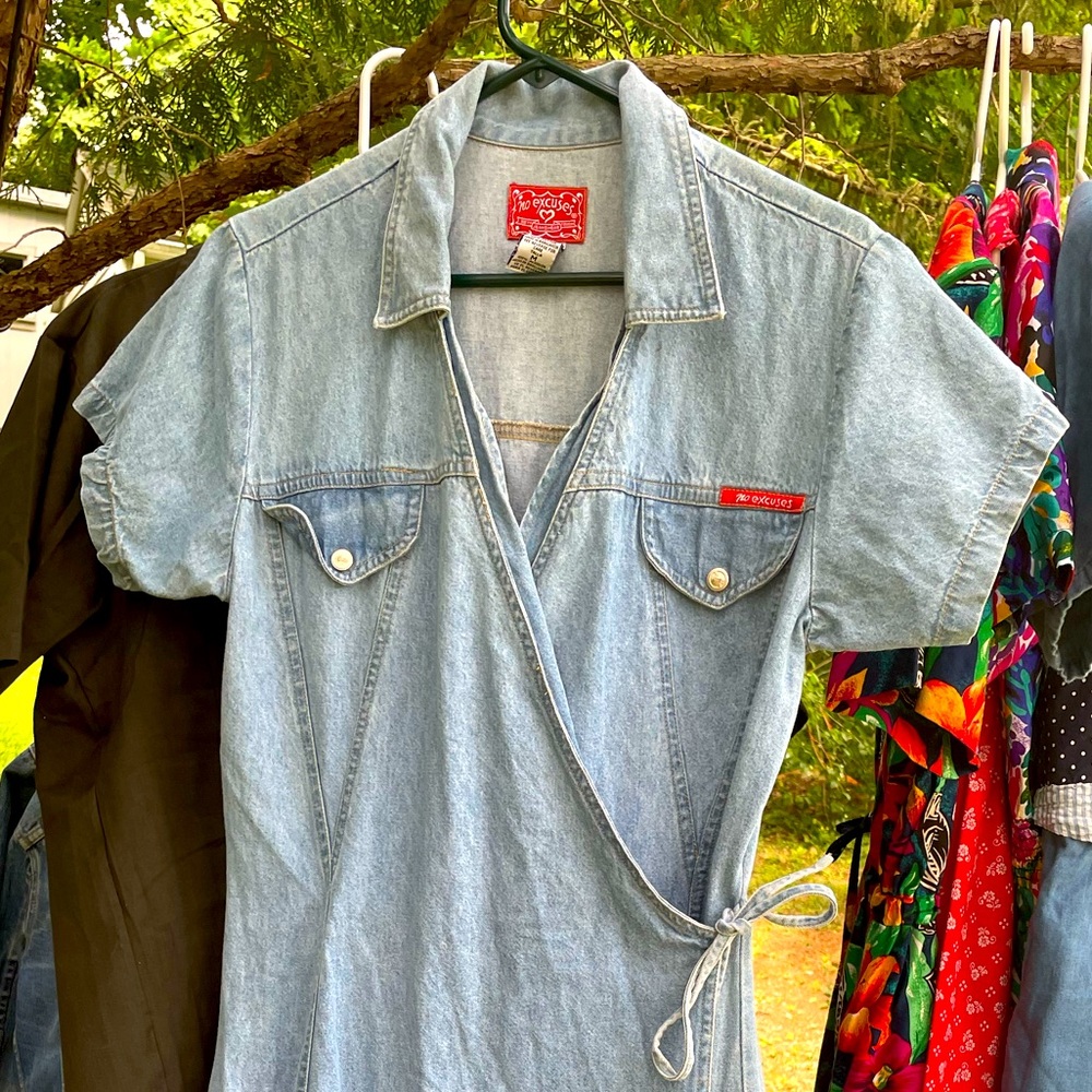 No excuses vintage denim dress !